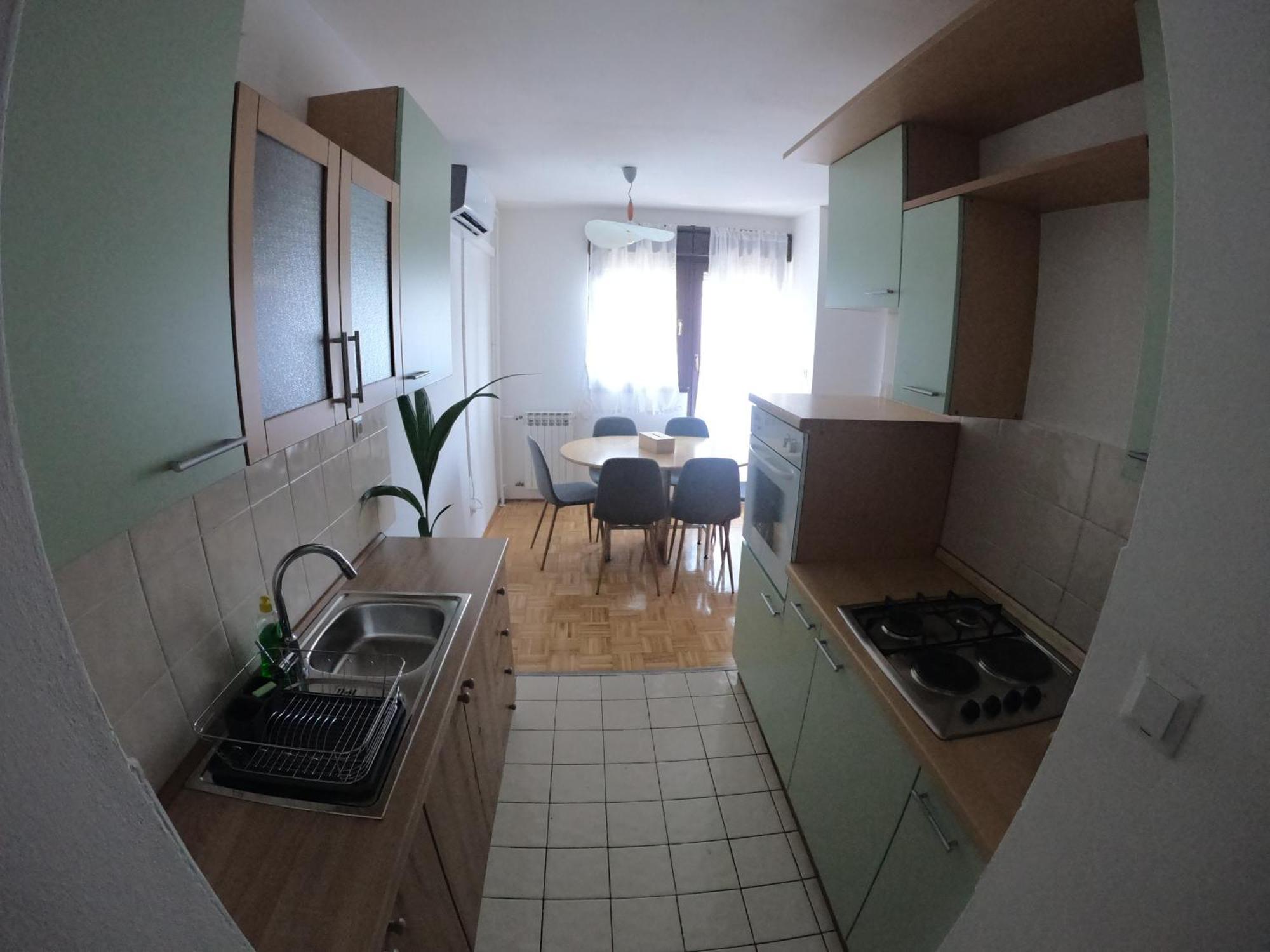 Apartman Ena *